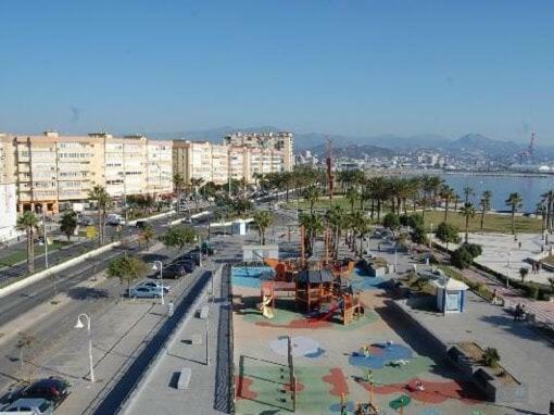 Апартаменты Paseo Maritimo De Poniente Малага Экстерьер фото