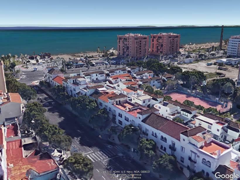 Апартаменты Paseo Maritimo De Poniente Малага Экстерьер фото